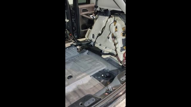 Шумоизоляция Мерседес GLK смотреть онлайн