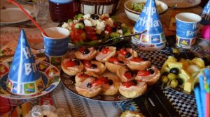 Детский день рождения. Как украсить стол .Сервировка праздничного стола