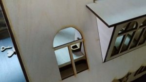 Домик из фанеры. Игрушка для детей
