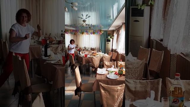 Начало праздника с умной ведущей Евгенией! смотреть онлайн