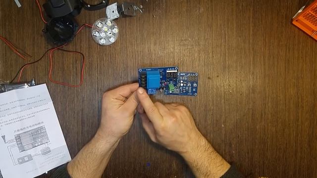 Контроллеры заряда XH-M602 и XH-M603 смотреть онлайн