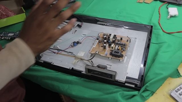 Convert Normal SAMSUNG TV to Android TV смотреть онлайн