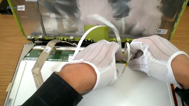 Замена матрицы в ноутбуке с ламповой (CCFL) подсветкой на LED матрицу