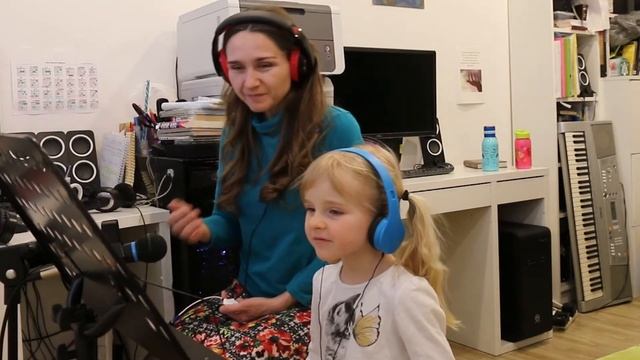 Репетируем христианскую песню для детей "Наш Бог такой великий" смотреть онлайн