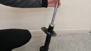 ЧЕМ ОТЛИЧАЮТСЯ МАСЛЕНЫЕ АМОРТИЗАТОРЫ ОТ ГАЗОМАСЛЯНЫХ.