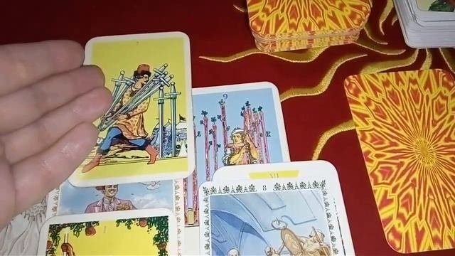 Онлайн расклад незавершённые отношения,что делать?остаться или расстаться?есть ли другая?
