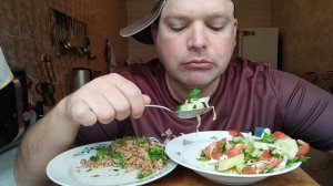ОБЖОР Гречка по купечески и салат из овощей/мукбанг утренний