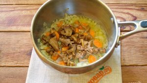Грибной суп с лисичками