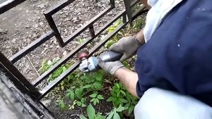 Механическая зачистка ограды