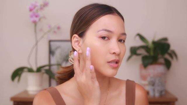 MAKEUP NATURAL SEHARI HARI | Tutorial base flawless dan gak cakey! смотреть онлайн