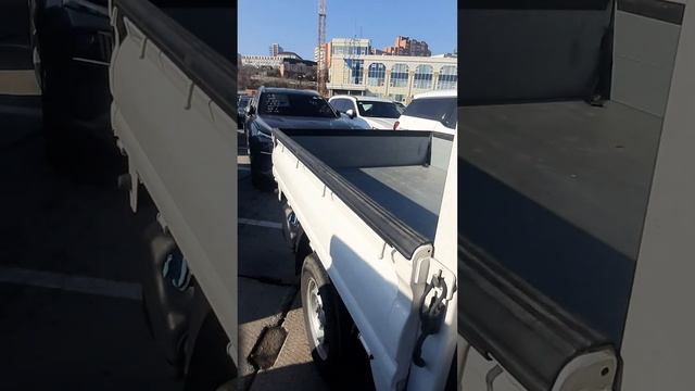 На таможне во Владивостоке большое пополнение китайских машин