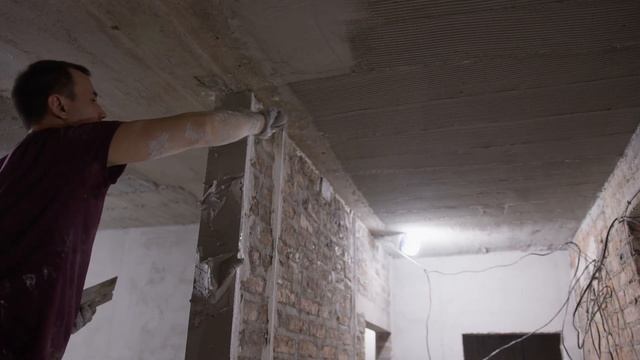 Начал штукатурить стены Штукатурка по маякам смотреть онлайн