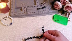 МАСТЕР КЛАСС ПО СОЗДАНИЮ БРАСЛЕТА ИЗ БУСИН.МОЙ ПЕРВЫЙ МК!