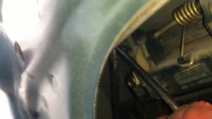 Как снять наружную ручку двери на автомобиле Hyundai Elantra