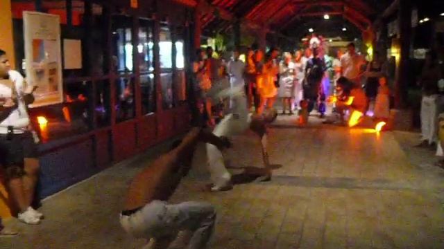 Capoeira - Club Med abril 2011 193.avi смотреть онлайн