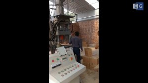 Станок для производства соли-лизунца