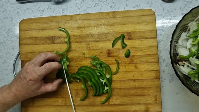 САЛАТ ИЗ БОБОВ И МЯСА #салат  #бобы #легкоготовить