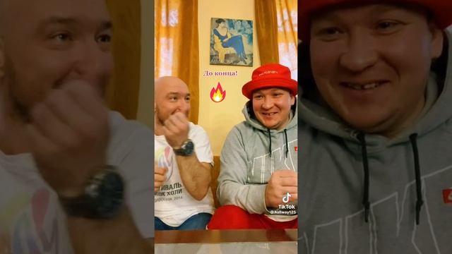 Анекдот про охотников и мишку ???