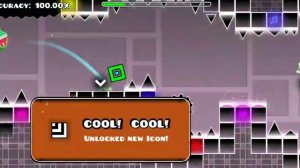 прошел сложноватый уровень в гд на телефоне😳 (и да у меня не лагает а видео лагает)