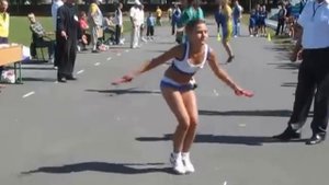 12 летняя девочка побила рекорд гиннеса по прыжкам на скакалке