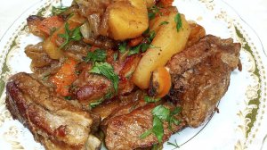 Свинина с картошкой на сковороде - домашний рецепт