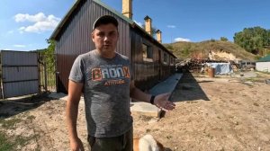 Вони все бросили та поїхали...
