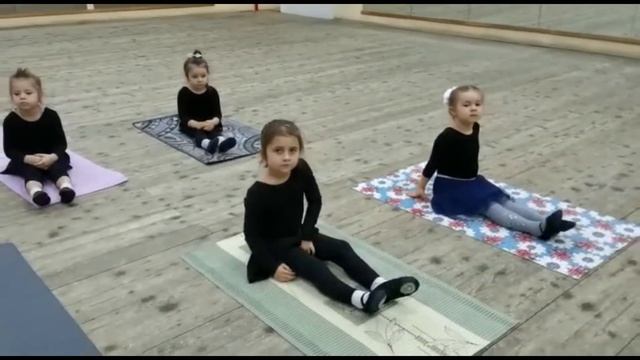 Коллектив эстрадного танца «Карапузы»