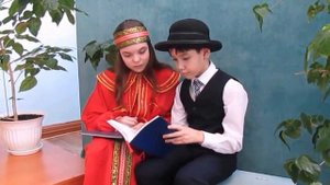 БАРЫШНЯ-КРЕСТЬЯНКА