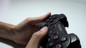 где находятся кнопки L3 и R3 на джостике от компании SONY
