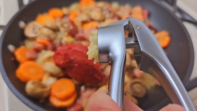 Ich habe noch nie so leckeres Rindfleisch gegessen!Rezept für Rindfleisch in einer köstlichen Sauce смотреть онлайн