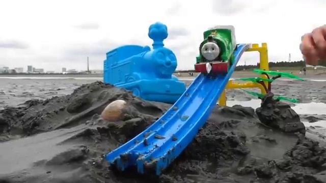Поезд Томас и его друзья попали в беду