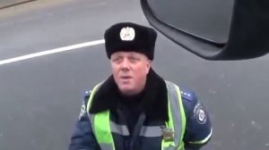 Гаишник и дальнобойщик! РАЗБОРКА! +18