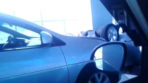 Skoda Yeti (Шкода Йети): Как проверить электрические стеклоподъемники с кнопкой?