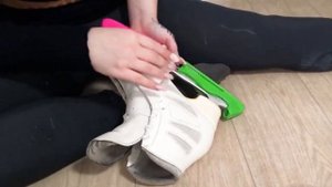 КАК ПРИВЕСТИ КОНЬКИ В ПОРЯДОК??Just Skating Girl