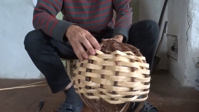 Ремонт старой корзины из лозы. Часть 2.