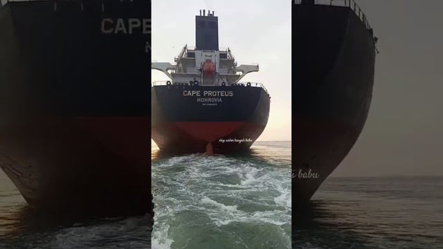 cape out bound #ship #salling #containership #sea #shipinstrom #cargoship #lifeatsea #bigship #boat