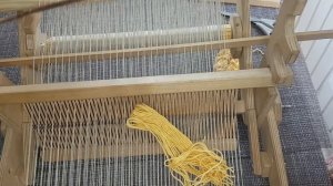 Крокбрагд на станке с бердышком.