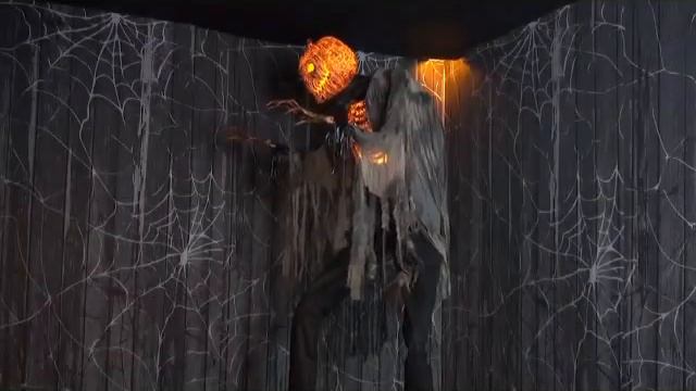 7' Life Size Animated Scorched Scarecrow w/ Fog Pumpkin Head Halloween Prop Decor