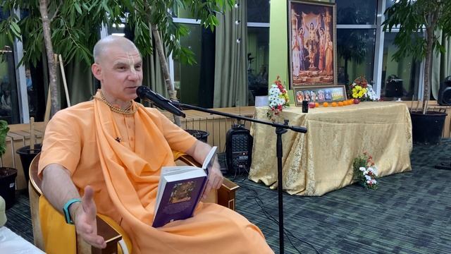 Говардхана лила 24 глава. 13.04.22 Ростов на Дону | Бхакти Расаяна Сагар Свами смотреть онлайн