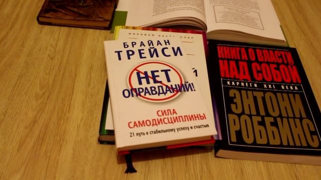 Сколько зарабатывают авторы книг (писатели)?