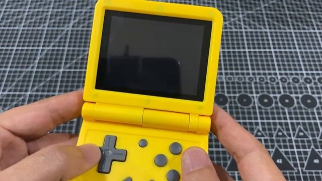 Handheld Gaming Clone - PowKiddy GameBoy Emulator, awesome for retro games! смотреть онлайн