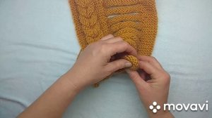 Вязаная шапка с объемной косой.Обьемная коса спицами. #шапкаспицами" /МК Виктории Плантовой/ (2021)