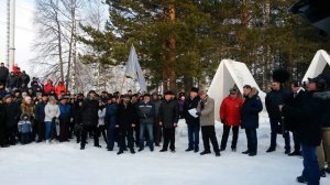 Качканарский ГОК 2 тысячи работников вышли на митинг.