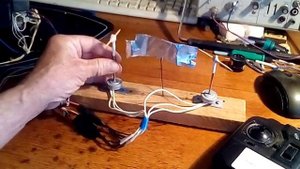 Бесколлекторный двигатель с любым пультом. Кораблик Flytec.