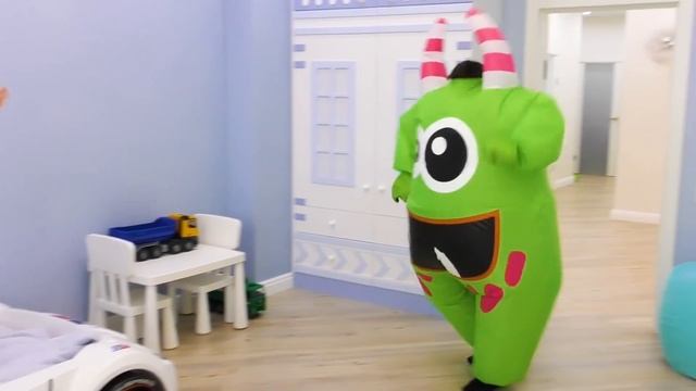 София и Забавная История почему нельзя много Играть в Детские компьютерные Игры смотреть онлайн