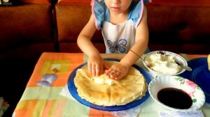 Блины с творогом и повидлом ПАЛЬЧИКИ ОБЛИЖЕШЬ