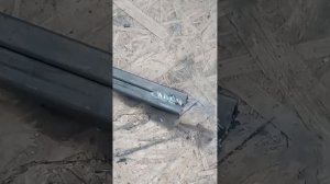 Купил сварочный полуавтомат Vniissok, первый раз пробую варить проволокой