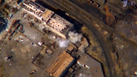 ВС РФ высокоточным оружием уничтожили пять украинских складов боеприпасов