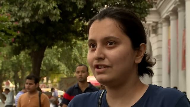 Ҳинд аёллари ифлос ҳожатхона муаммоси ўнгида смотреть онлайн