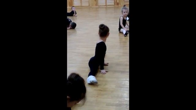 Детская хореография (танцевальная гимнастика № 4) смотреть онлайн